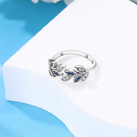 Blue Leaf Adjustable Ring - Picture 2 of 6